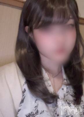 みく(22) 身長153cm、スリーサイズB84(C).W55.H83。新潟風俗エステ La Muse(ラミューズ)在籍。