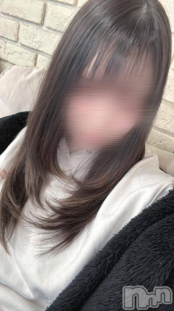 新潟デリヘル奥様特急 新潟店(オクサマトッキュウニイガタテン)みつり(20)の2025年12月5日写メブログ「つやつや✨」