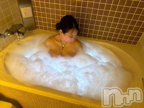 新潟デリヘル奥様特急 新潟店(オクサマトッキュウニイガタテン)みつり(20)の2025年12月6日写メブログ「感謝🥺」