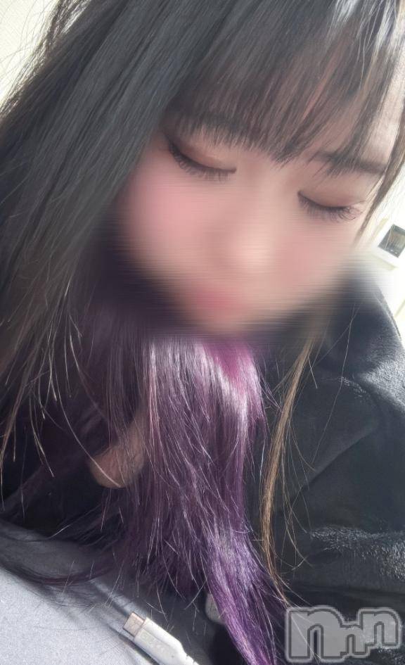 新潟デリヘル奥様特急 新潟店(オクサマトッキュウニイガタテン)みつり(20)の2026年1月8日写メブログ「おはよぉ🥱」