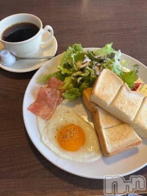 新潟デリヘル 五十路マダム新潟店(カサブランカグループ)(イソジマダムニイガタテン) 白川ゆりこ(51)の4月2日写メブログ「雨！」