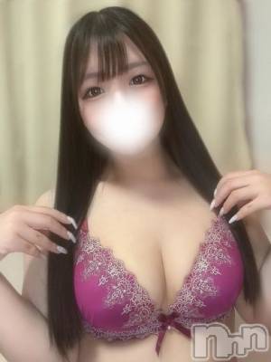 なな(♪)(24) 身長163cm、スリーサイズB87(F).W58.H85。上越デリヘル HONEY(ハニー)在籍。