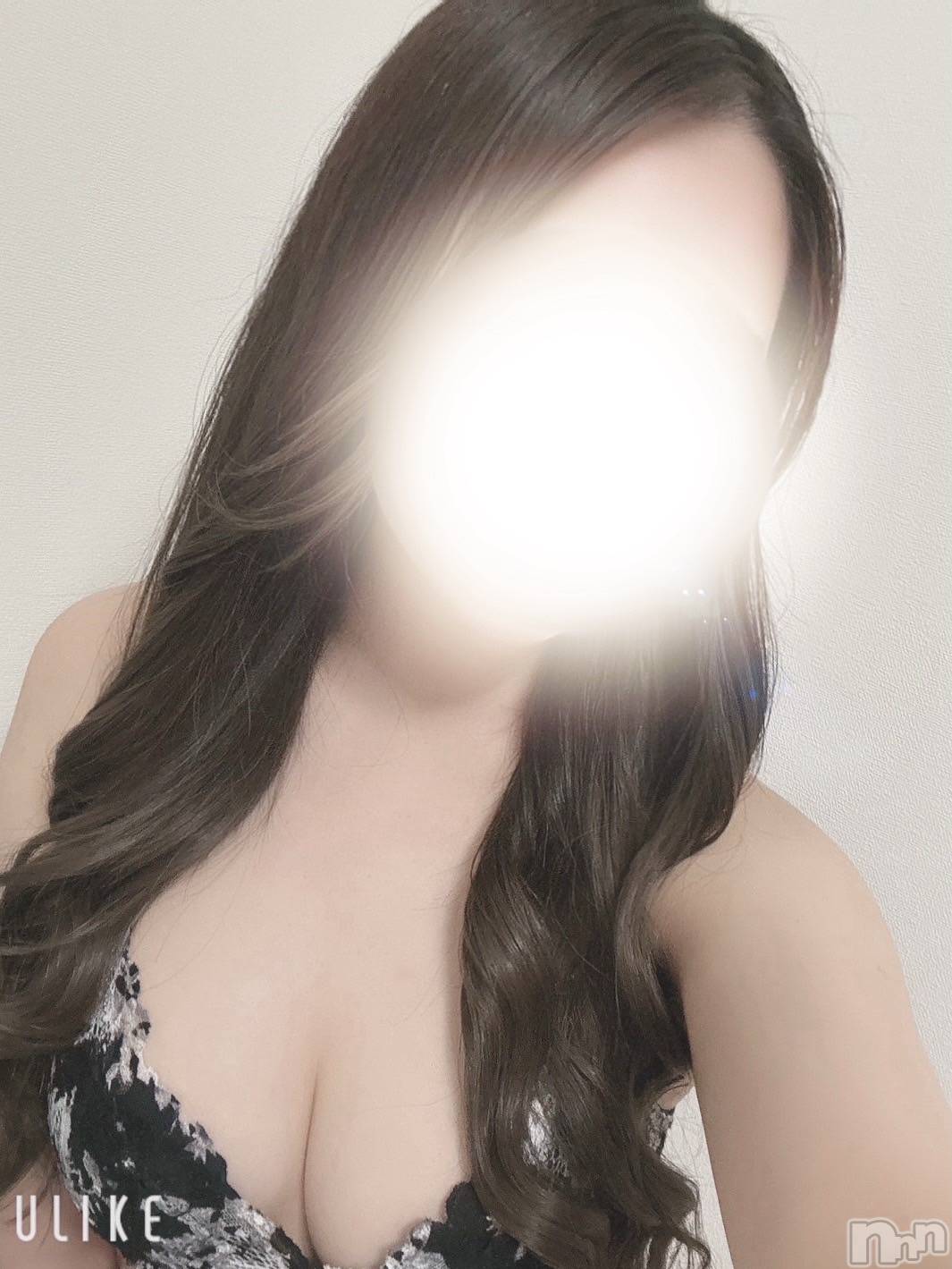 あいな