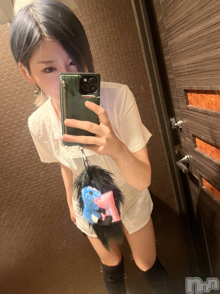 ��Į���ʥå��������륺�С�GIRLS BAR ROBIN(�����륺�С����ӥ�) ���� ��-MIYAVI-��5��13���̥�֥����֤��Ҥ������