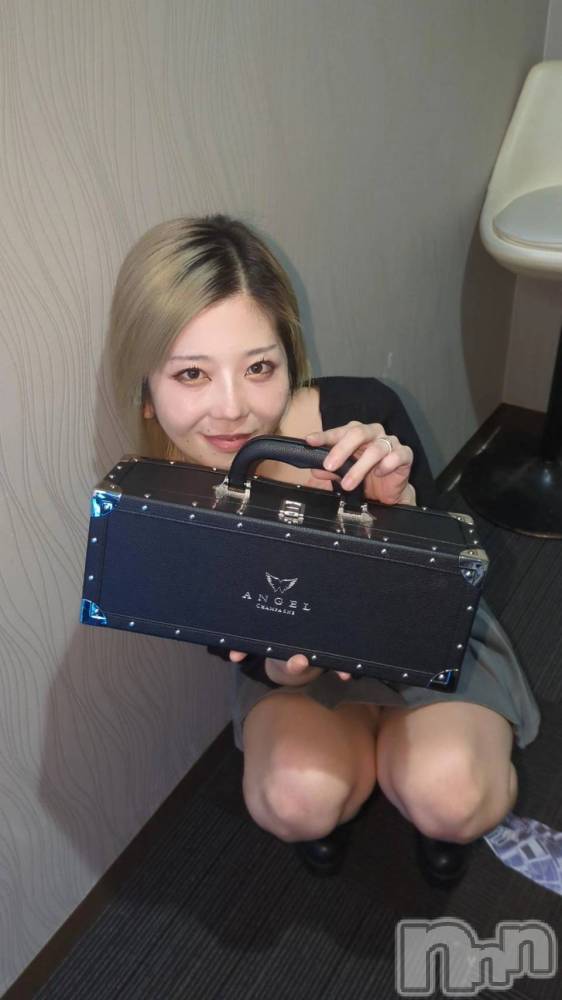 ��Į���ʥå��������륺�С�GIRLS BAR ROBIN(�����륺�С����ӥ�) ���� ��-MIYAVI-��5��23���̥�֥����֤�...�⤦��������...🤨🤨🤨��