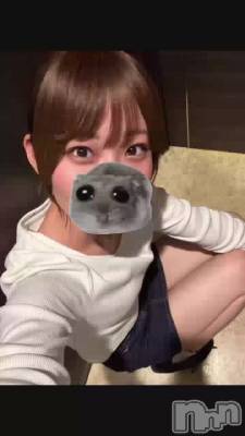 ︎