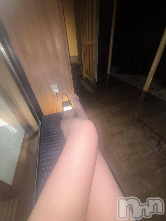 新潟人妻デリヘル新潟人妻デリバリーヘルス 下心 ～したごころ～(シタゴコロ) しずく奥様(27)の6月19日写メブログ「くっつきたい時間💖」