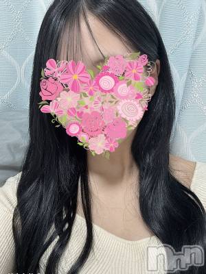 果穂【新人】(21) 身長160cm、スリーサイズB85(E).W57.H84。新潟デリヘル Minx(ミンクス)在籍。