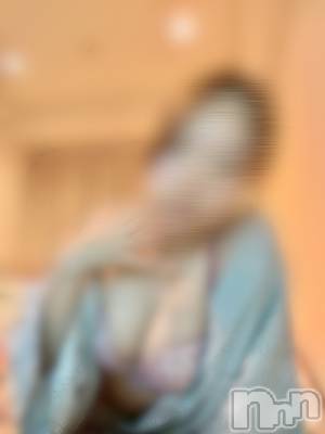 三条デリヘル Lady-出稼ぎ0！地域密着デリヘル-(レディー) えま★色気とかわいさの融合(22)の8月9日写メブログ「旅先で…👘 ♡」