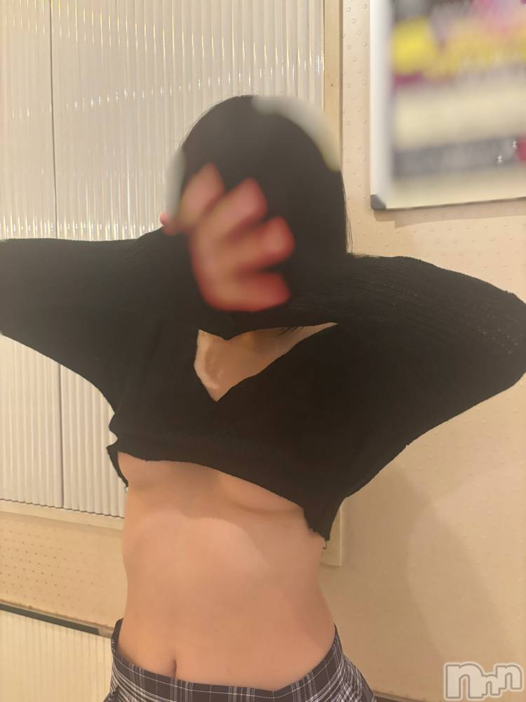 三条デリヘルLady-出稼ぎ0！地域密着デリヘル-(レディー) みらい☆女子大生風(23)の11月18日写メブログ「雪だ～⛄️」