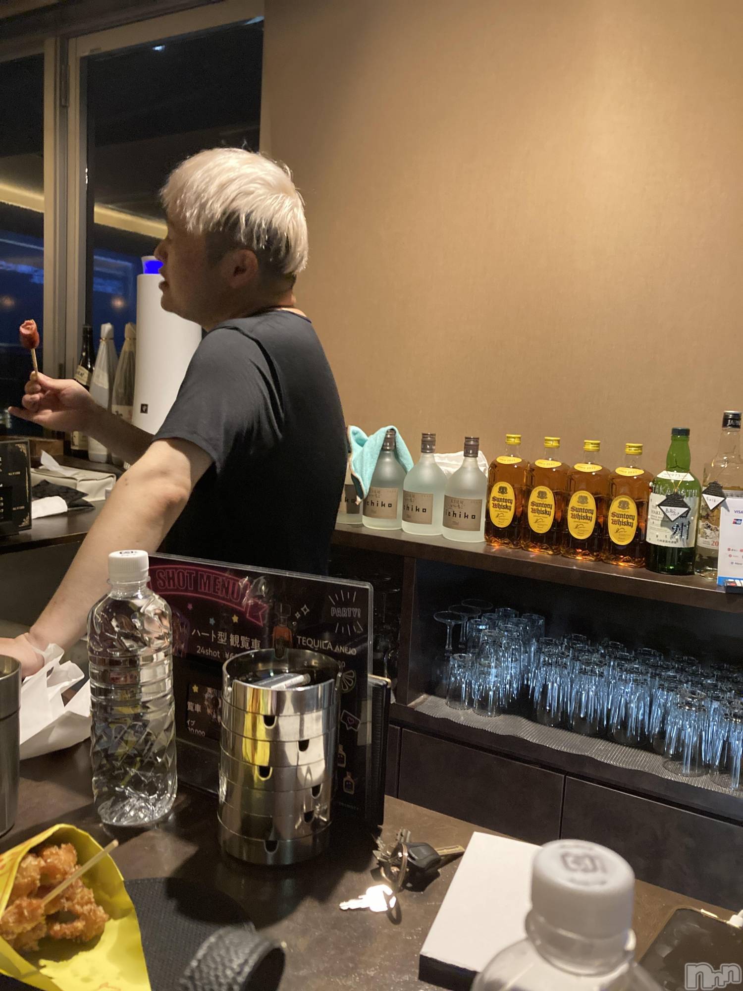 ƲХ顦Lounge Veranda(饦󥸥٥) 2025ǯ82̥֥֤