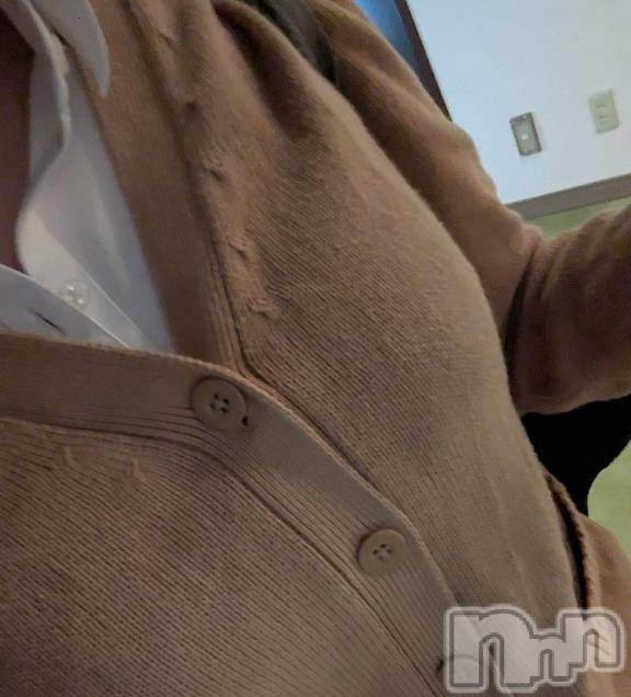 長岡デリヘル純・無垢(ジュンムク) シュリ(19)の11月12日写メブログ「まってるー」