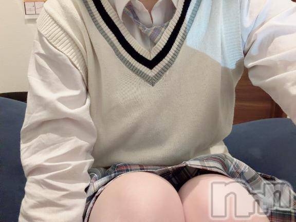 長岡デリヘル純・無垢(ジュンムク)しのあ(22)の2025年11月23日写メブログ「今日もいます🍀* ゚」