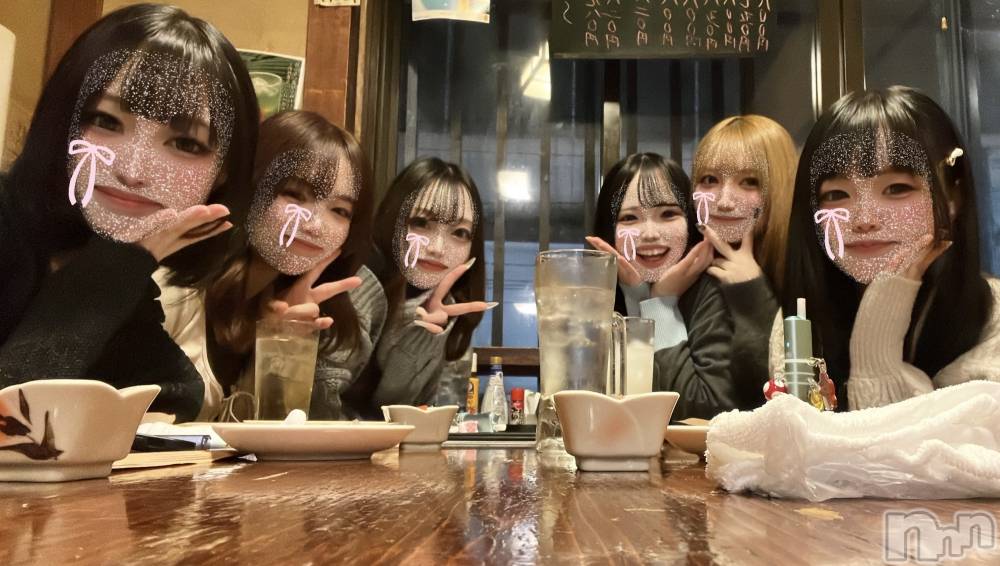 ����������ʥå��������륺�С�Girls Bar Philia(�����륺�С��ե��ꥢ) �ߤ餤��12��22���̥�֥�����˺ǯ��🫶��