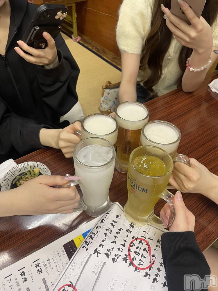 ����������ʥå��������륺�С�Girls Bar Philia(�����륺�С��ե��ꥢ) �ߤ餤��6��4���̥�֥����֤�������🤍ྀི��