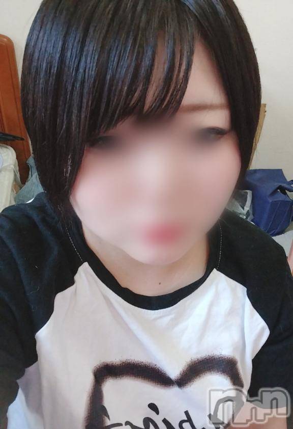 新潟ぽっちゃり新潟市鳥屋野潟ちゃんこ(ニイガタシトヤノガタチャンコ)ゆあ(22)の2025年8月4日写メブログ「髪の毛切りすぎた🥲‎」
