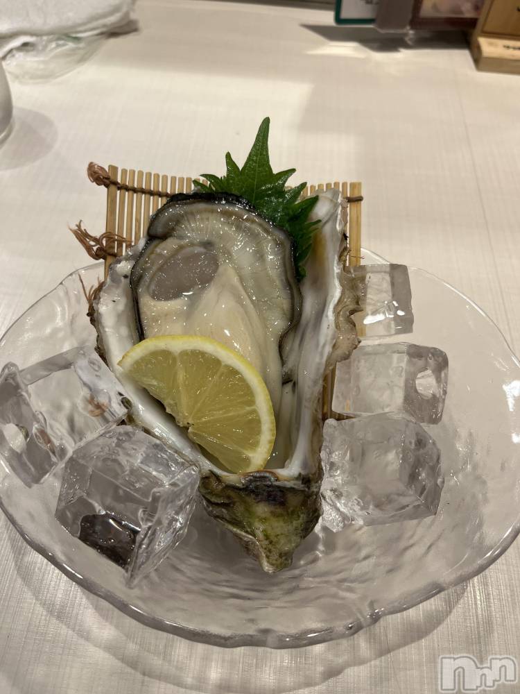 ĹХ顦Lounge Louis(饦󥸥륤) 79̥֥💁‍️💁‍️