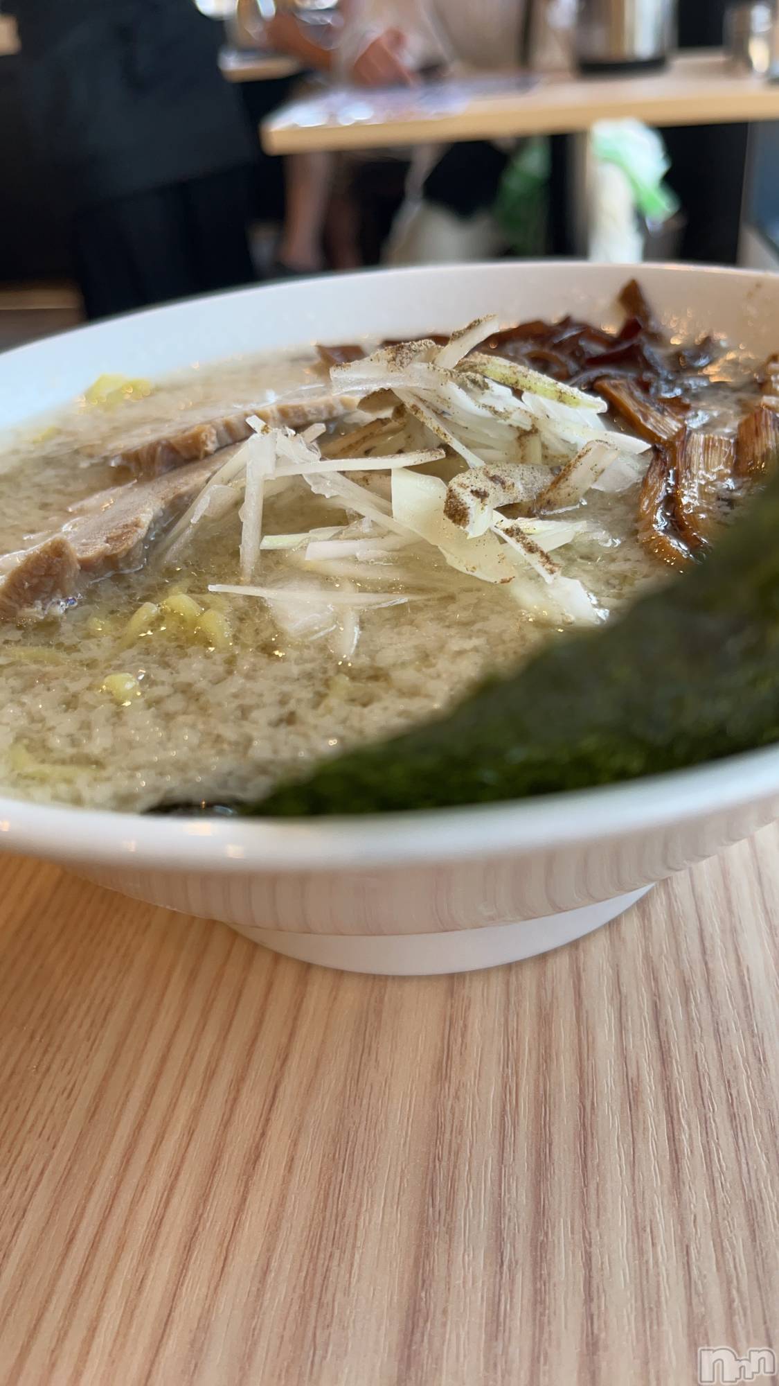 ĹХ顦Lounge Louis(饦󥸥륤) 2025ǯ87̥֥🍜🍜