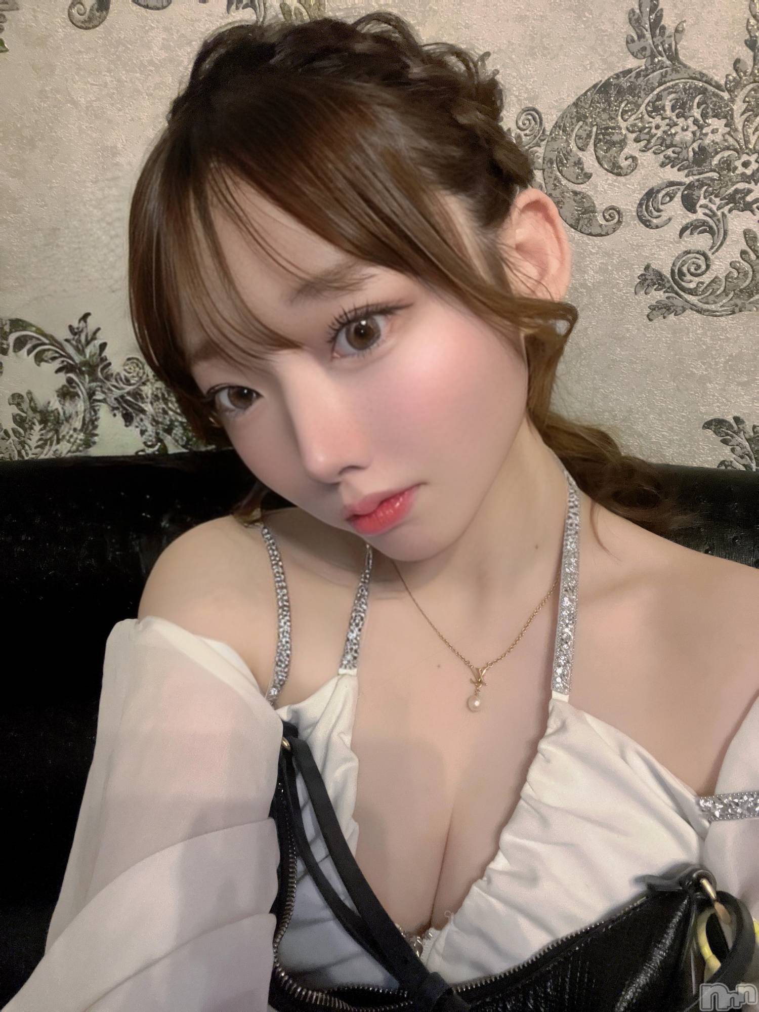 ĹХ顦Lounge Louis(饦󥸥륤) 2025ǯ79ֽ̥֥ж☝🏻💞