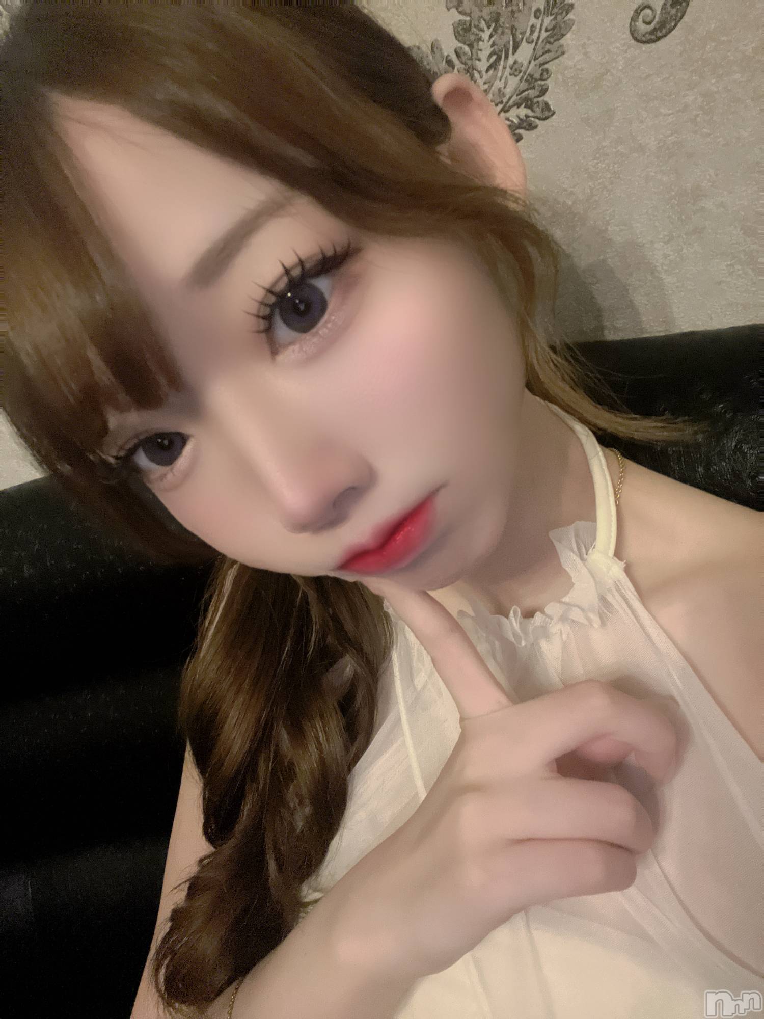 ĹХ顦Lounge Louis(饦󥸥륤) 2025ǯ94̥֥֥ޥĥ👼🏻