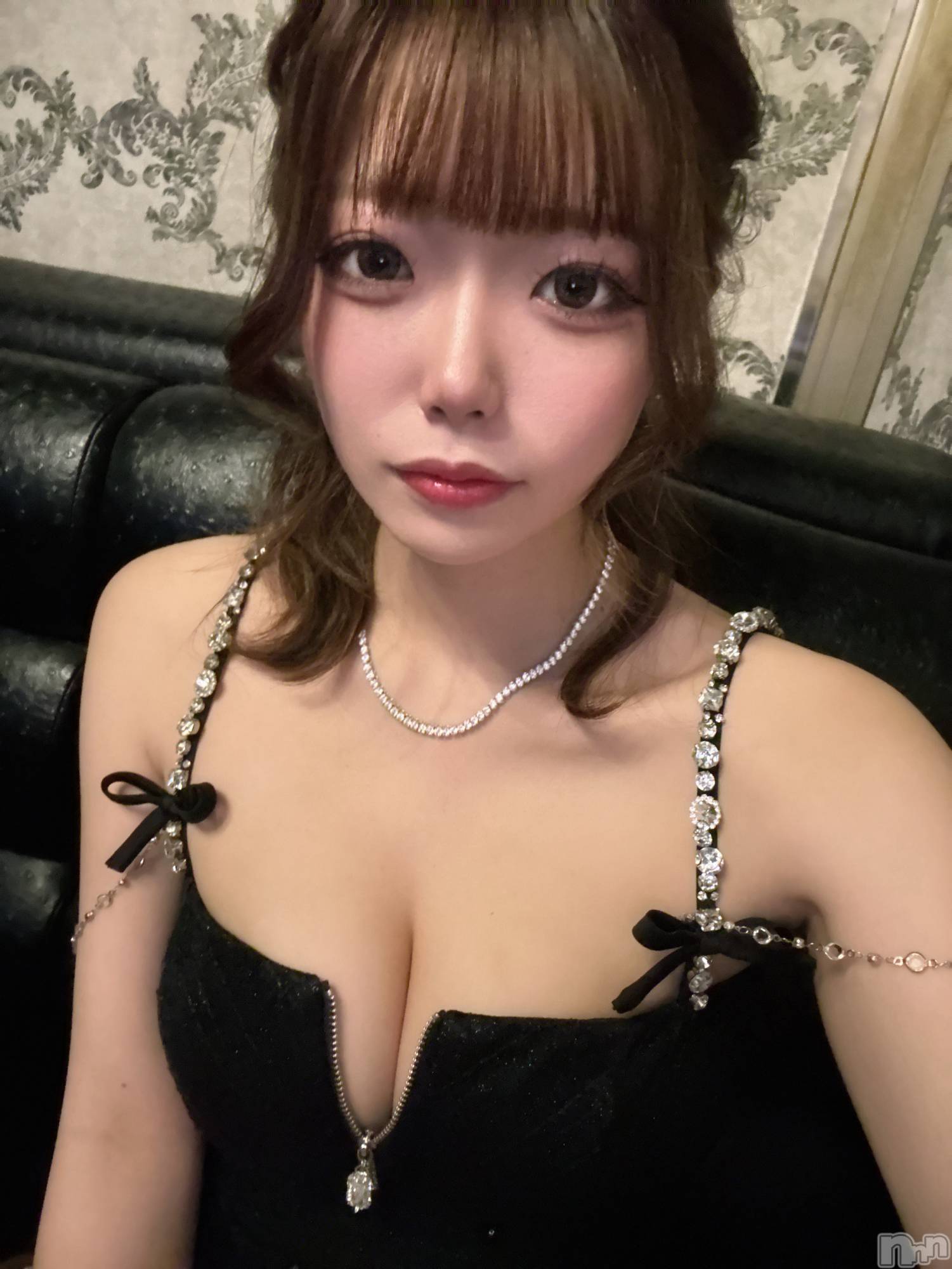 ĹХ顦Lounge Louis(饦󥸥륤) 2025ǯ76̥֥֤ˤˤ