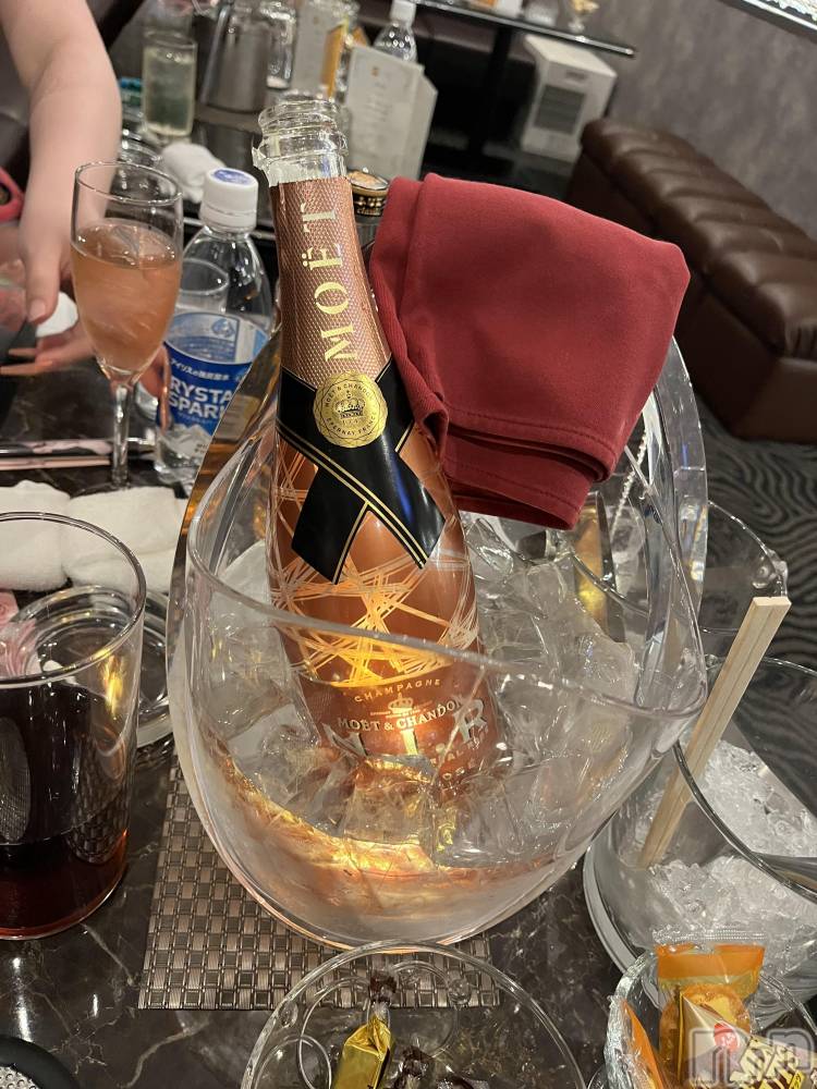 ��ˬ����Х��顦�����CLUB K����Prologue��(����֥���) �ߤʤ�4��13���̥�֥����ֽ��ޤ��Ƥ�����ɤ��꤬�Ȥ�💞��