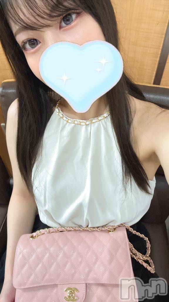 上越デリヘルBLUE BIRD上越店(ブルーバード上越店)ひより(23)の2025年8月3日写メブログ「前乗り中💭🤍」