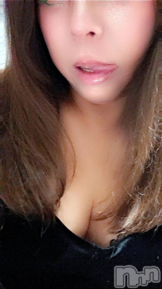 長岡人妻デリヘル人妻楼　長岡店(ヒトヅマロウ　ナガオカテン) ちさと(40)の8月16日写メブログ「ノーブラだよ🫢」