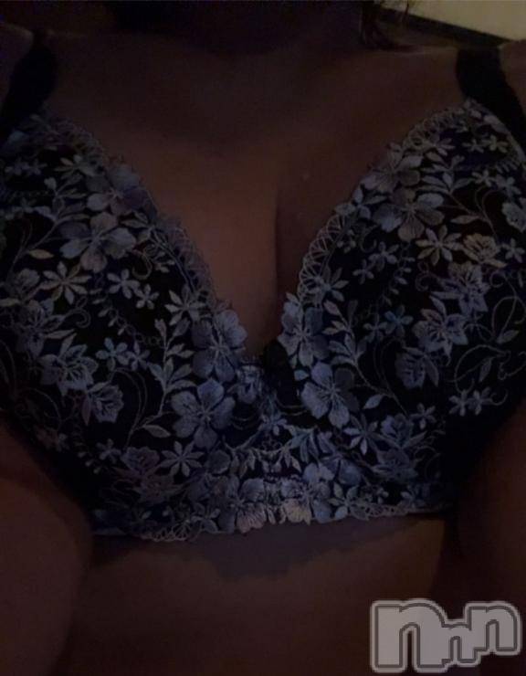 長岡デリヘル人妻楼　長岡店(ヒトヅマロウ　ナガオカテン) ちさと(40)の11月25日写メブログ「しゅーっ♡」