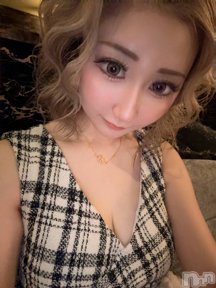 ���ܱ�������Х��顦�����CLUB FOUR LEAF(�ե����꡼��) ���Τ�2��3���̥�֥�����2��3�� 21��16ʬ�Υ֥�����