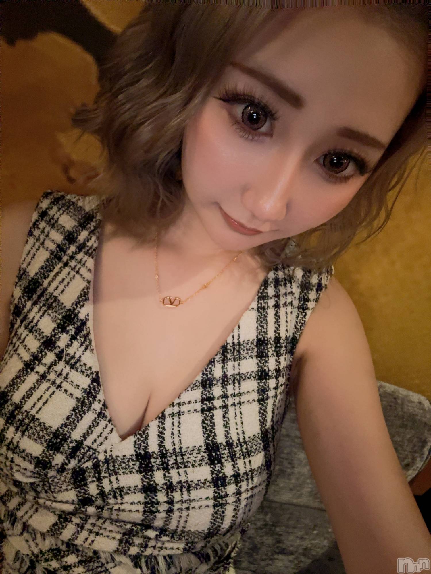 ���ܱ�������Х��顦�����CLUB FOUR LEAF(�ե����꡼��) ��2025ǯ12��12���̥�֥�����12��12�� 20��56ʬ�Υ֥�����