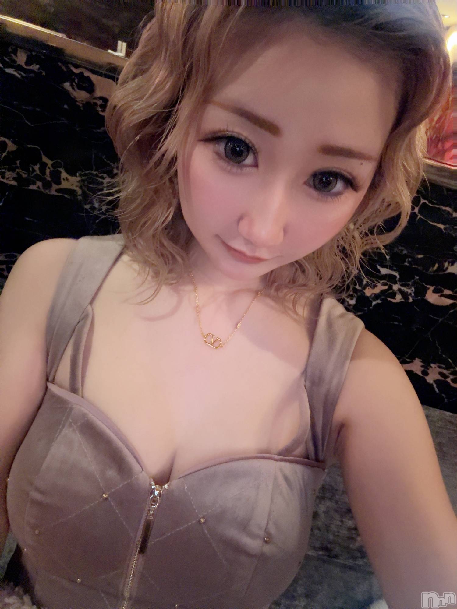 ���ܱ�������Х��顦�����CLUB FOUR LEAF(�ե����꡼��) ��2026ǯ3��22���̥�֥�����3��22�� 21��02ʬ�Υ֥�����