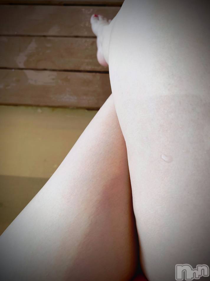 麗華の水着は何色？👙