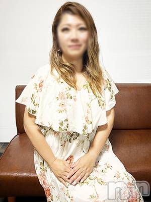 みかん(39) 身長156cm、スリーサイズB98(F).W60.H93。新潟人妻デリヘル 熟女の風俗 最終章(ジュクジョノフウゾクサイシュウショウ)在籍。