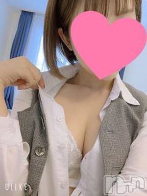 もも(27) 身長162cm、スリーサイズB90(F).W58.H88。長野人妻デリヘル I LOVE奥様(アイラブオクサマ)在籍。