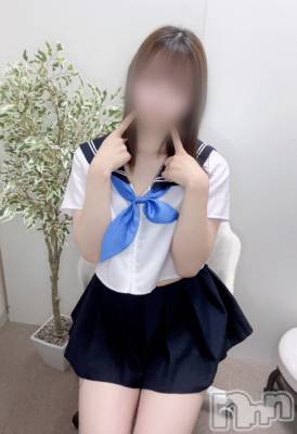 体験めるちゃん(19) 身長158cm、スリーサイズB83(C).W55.H82。新潟手コキ sleepy girl(スリーピーガール)在籍。