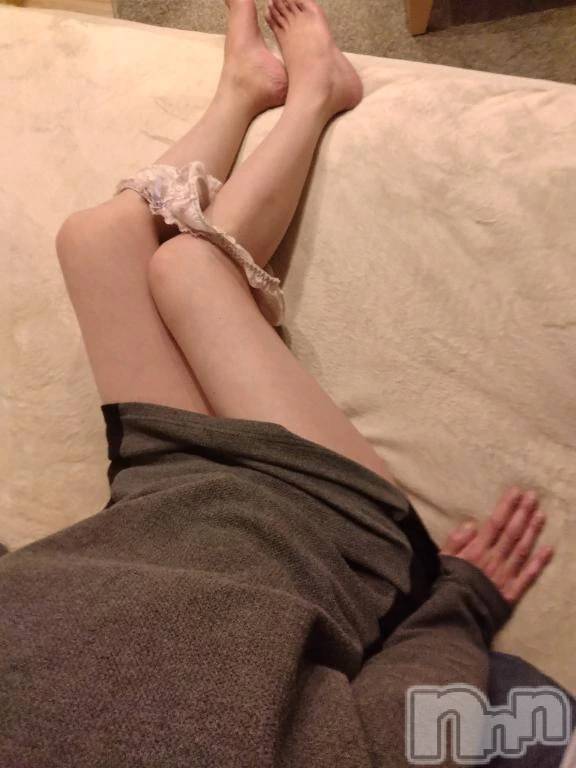 新潟デリヘル熟女の風俗 最終章(ジュクジョノフウゾクサイシュウショウ) せな(45)の11月5日写メブログ「待ってます🙇」