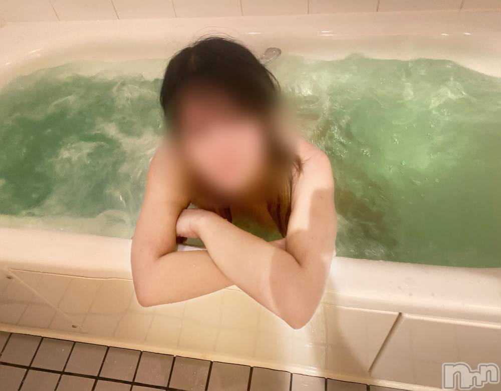 新潟デリヘルCrest(クレスト) 新人☆ゆづ(20)の10月11日写メブログ「出勤しました💕」