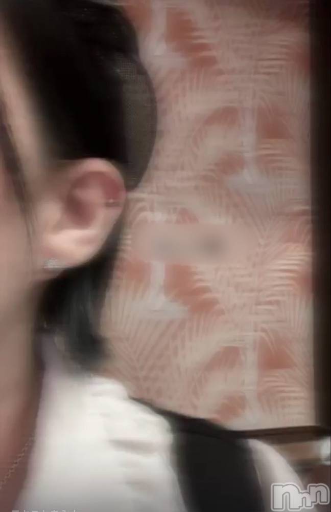 新潟デリヘルCrest(クレスト) 新人☆ゆづ(20)の10月16日写メブログ「出勤してます💕」