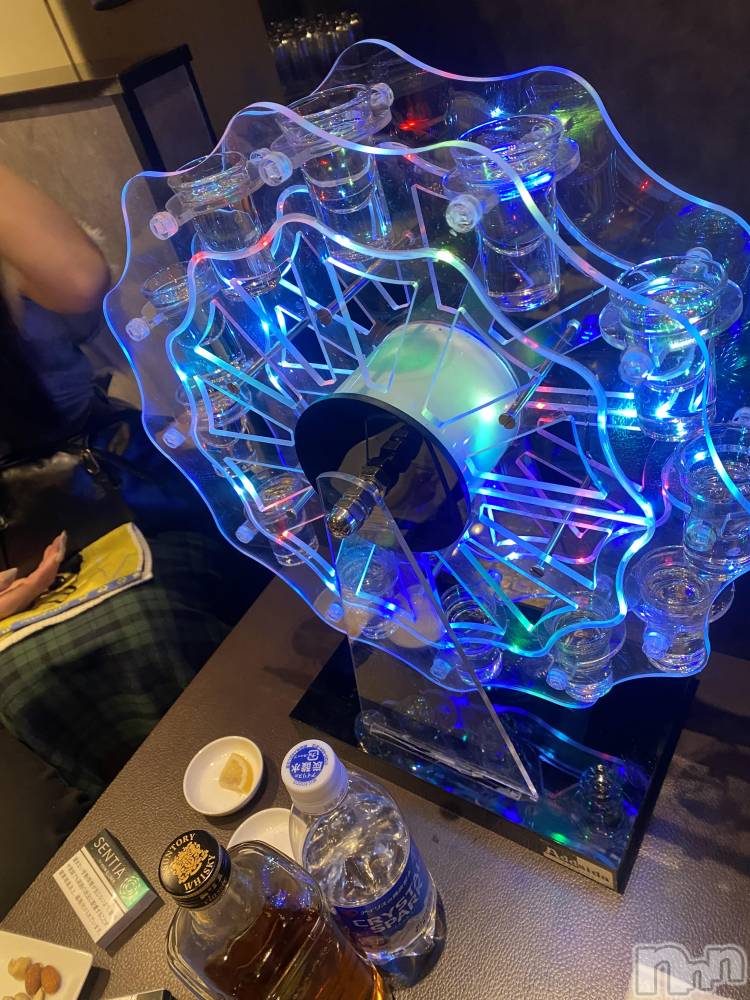 ��ë����Х��顦�����CLUB��Paladin(����֡��ѥ�ǥ���) ��Ļͷ �ߤ��Ȥ�12��25���̥�֥����֤�꡼���ꤹ�ޤ�����🎅🏻��