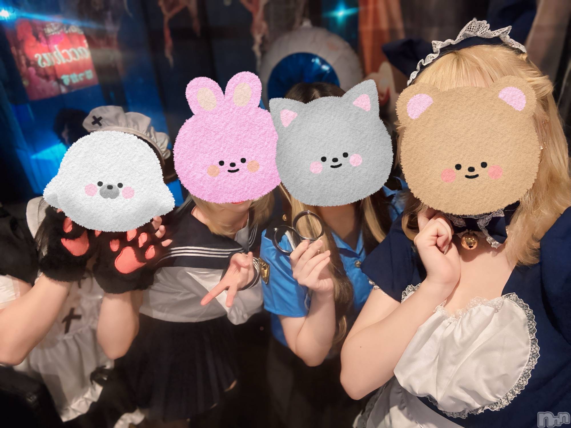 新潟駅前スナック・ガールズバーGirls Bar Bacchus新潟駅前店(バッカスエキマエテン) の2025年10月31日写メブログ「出勤してましたー!」