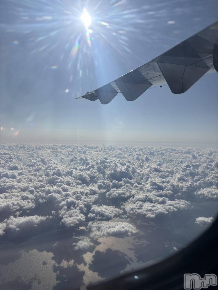 新潟おっパブSUPER ANGEL(スーパーエンジェル) 白鳥みれい(20)の11月7日写メブログ「週末お休みです🙂‍↕️」