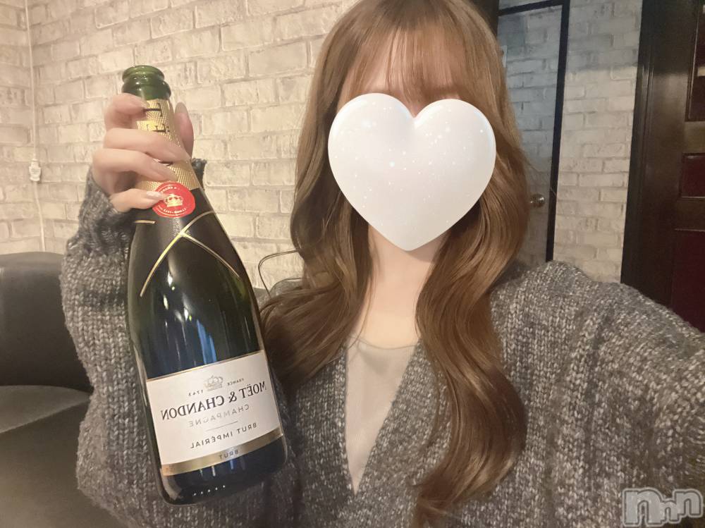 ����������ʥå��������륺�С�Girls Bar Bacchus�������Ź(�Хå��������ޥ��ƥ�) ���ޤ�5��5���̥�֥����֤��Τ�������🎶��