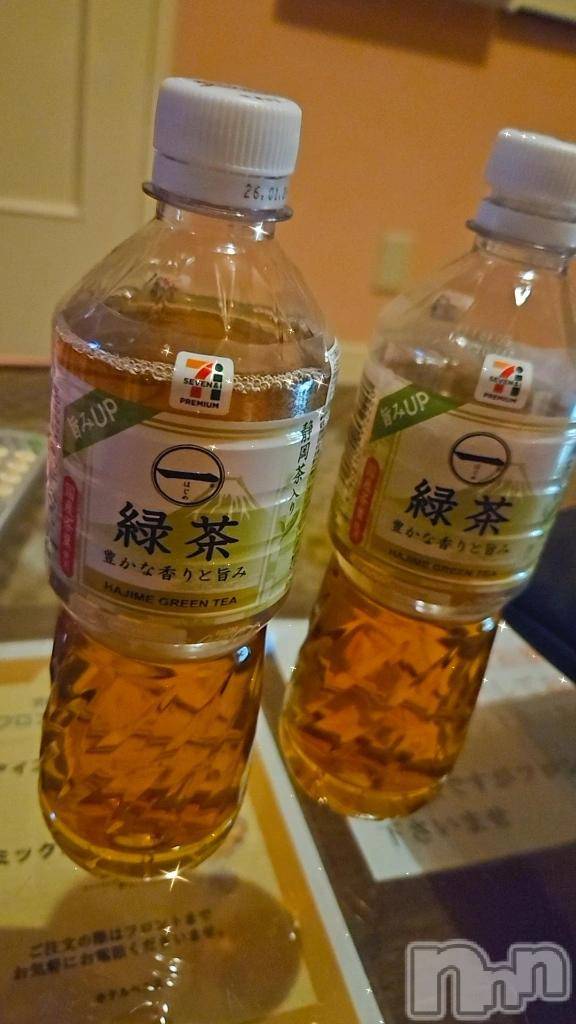 新潟デリヘル奥様特急 新潟店(オクサマトッキュウニイガタテン)しばふ(19)の2025年7月25日写メブログ「ベニス2S様」