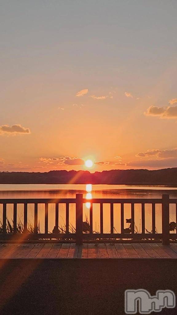 新潟デリヘル奥様特急 新潟店(オクサマトッキュウニイガタテン)しばふ(19)の2025年10月30日写メブログ「近況報告！」