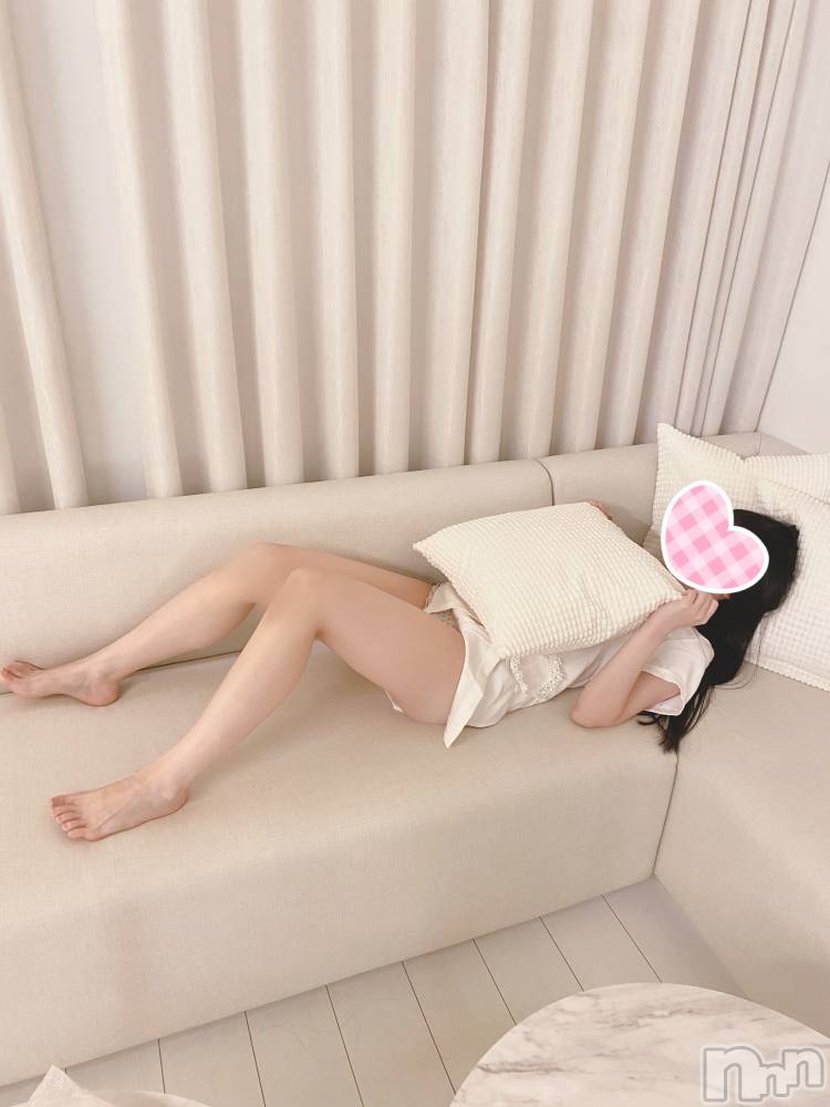 新潟デリヘルCherish Amulet(チェリッシュ アミュレット) みこと ≪黒髪アイドル系美少女≫(21)の11月5日写メブログ「添い寝しよ～～🤍」