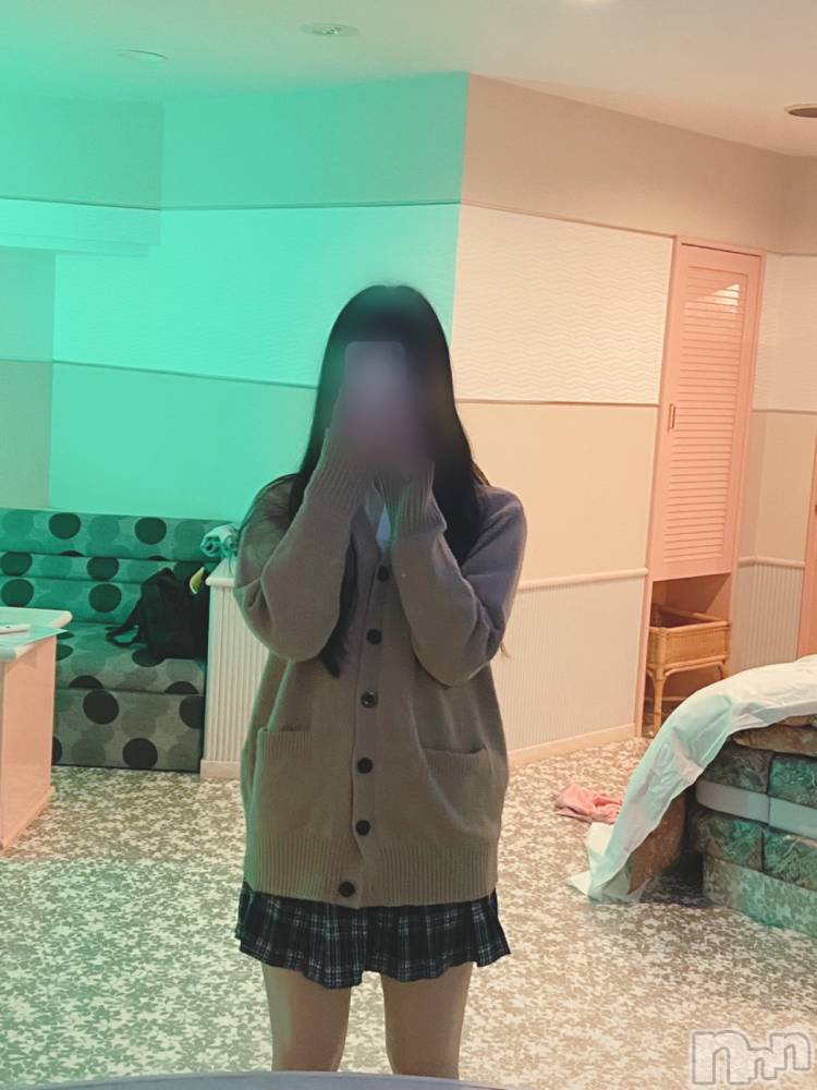 新潟デリヘルCherish Amulet(チェリッシュ アミュレット) みこと ≪黒髪アイドル系美少女≫(21)の12月28日写メブログ「イチャイチャ🤍」