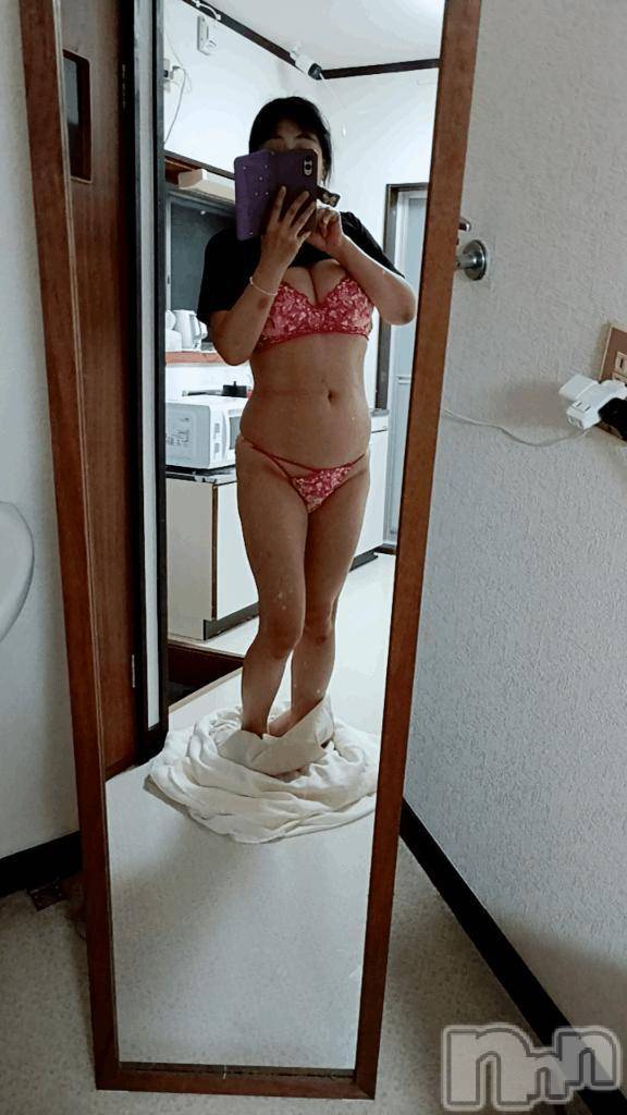 新潟人妻デリヘル熟女の風俗 最終章(ジュクジョノフウゾクサイシュウショウ)えみこ(43)の2025年7月23日写メブログ「あの、どうも、さっきのは前の写真です、はい」