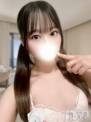 ひらり(19) 身長158cm、スリーサイズB87(E).W56.H84。長岡デリヘル BLUE BIRD長岡店(ブルーバードナガオカテン)在籍。