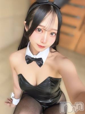 あげは(20) 身長157cm、スリーサイズB86(D).W55.H83。上越デリヘル BLUE BIRD上越店(ブルーバード上越店)在籍。